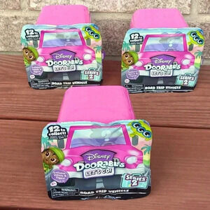 3x Disney Doorables Road Trip Vehicle & Figurine
